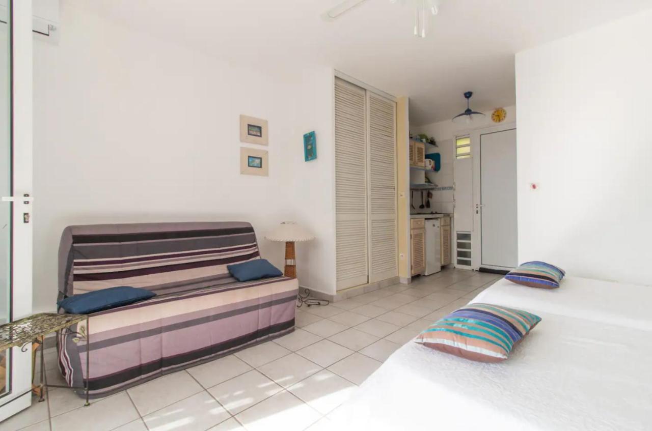 Un Pied-A-Terre Face A La Marina Apartment Le Marin ภายนอก รูปภาพ